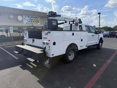 2026 Ford Super Duty F-350 DRW Crane XL
