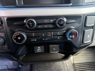 2025 Ford Super Duty F-350 DRW Flatbed XL