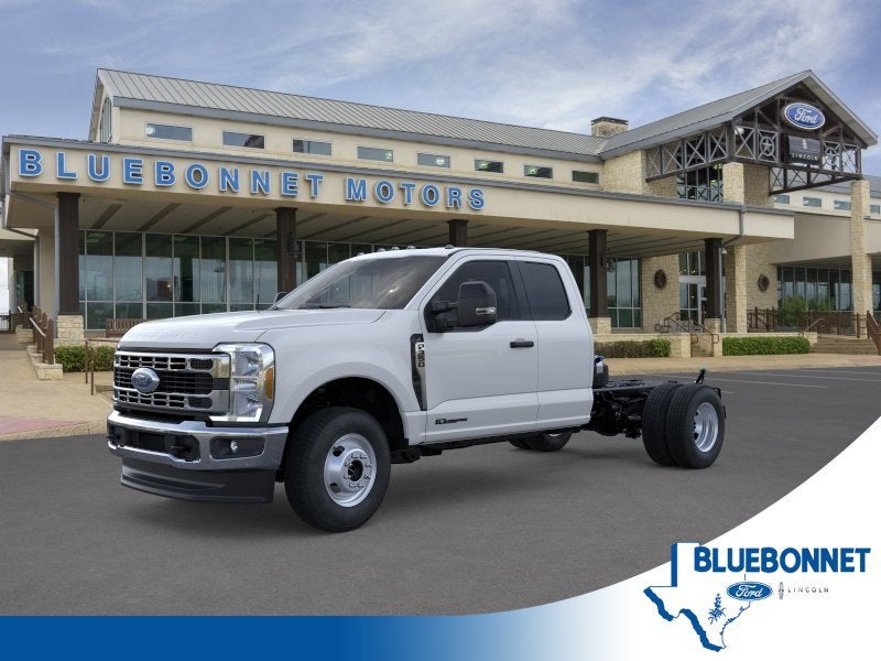 2026 Ford Super Duty F-350 DRW XL