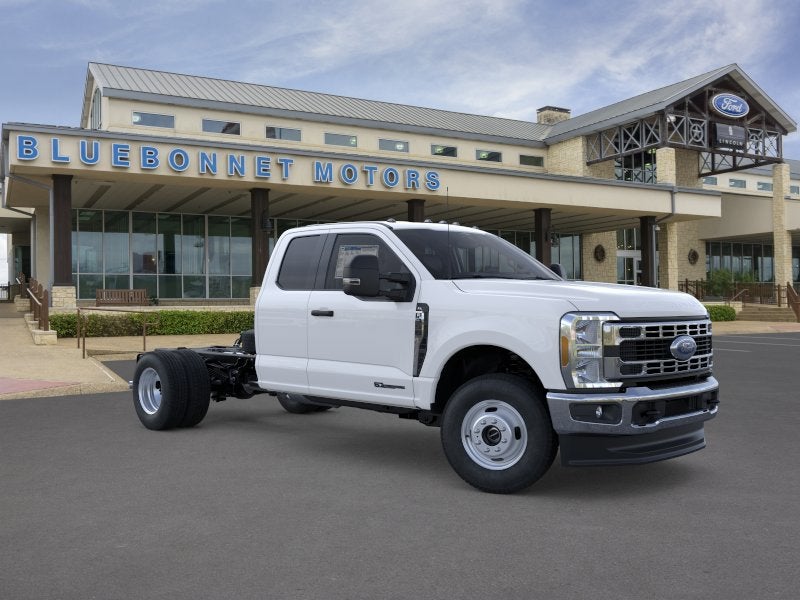 2026 Ford Super Duty F-350 DRW XL