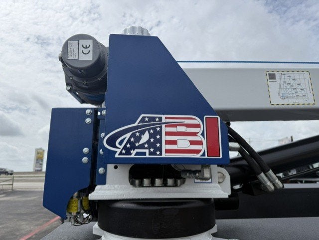 2026 Ford Super Duty F-350 DRW Crane XL
