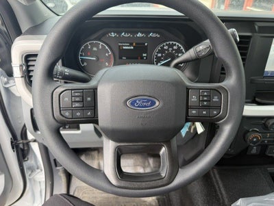 2026 Ford Super Duty F-350 DRW Crane XL