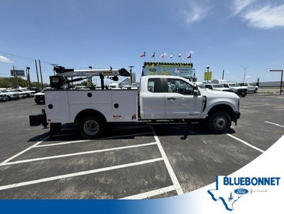 2026 Ford Super Duty F-350 DRW Crane XL