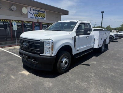 2026 Ford Super Duty F-350 DRW Crane XL