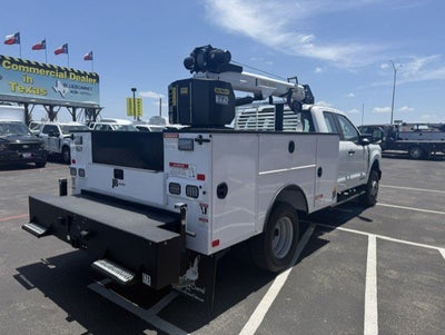 2026 Ford Super Duty F-350 DRW Crane XL