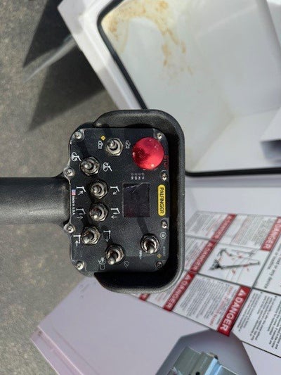 2025 Ford Super Duty F-350 DRW Crane XL