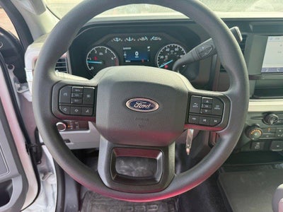2025 Ford Super Duty F-350 DRW Crane XL
