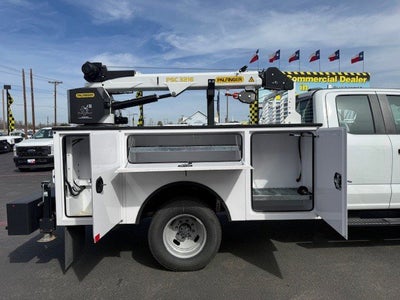 2025 Ford Super Duty F-350 DRW Crane XL