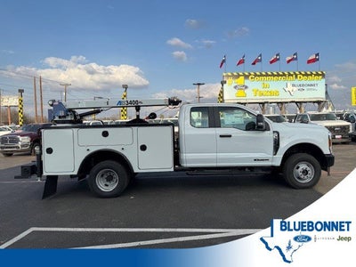 2026 Ford Super Duty F-350 DRW Crane XL