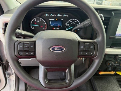 2026 Ford Super Duty F-350 DRW Crane XL