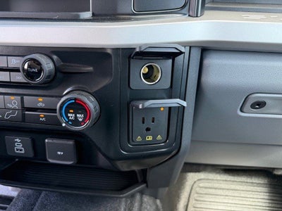 2026 Ford Super Duty F-450 DRW Flatbed XL