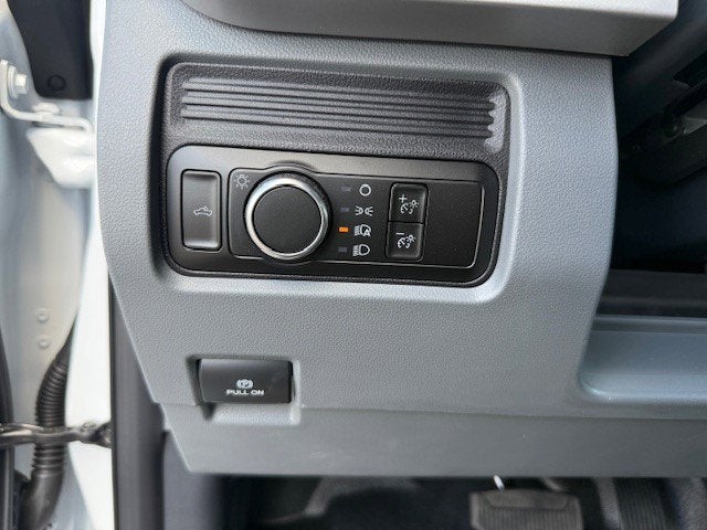 2026 Ford Super Duty F-450 DRW Flatbed XL