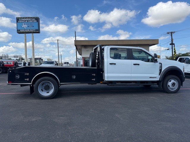 2026 Ford Super Duty F-450 DRW Flatbed XL