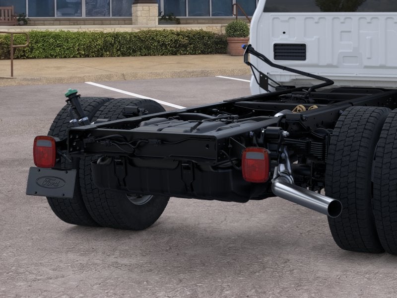 2026 Ford Super Duty F-450 DRW Flatbed XL