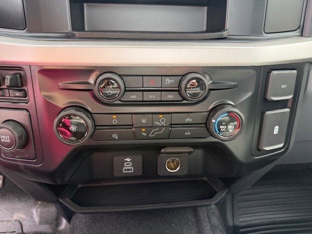 2026 Ford Super Duty F-250 SRW Service Body XL