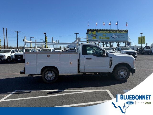 2026 Ford Super Duty F-250 SRW Service Body XL