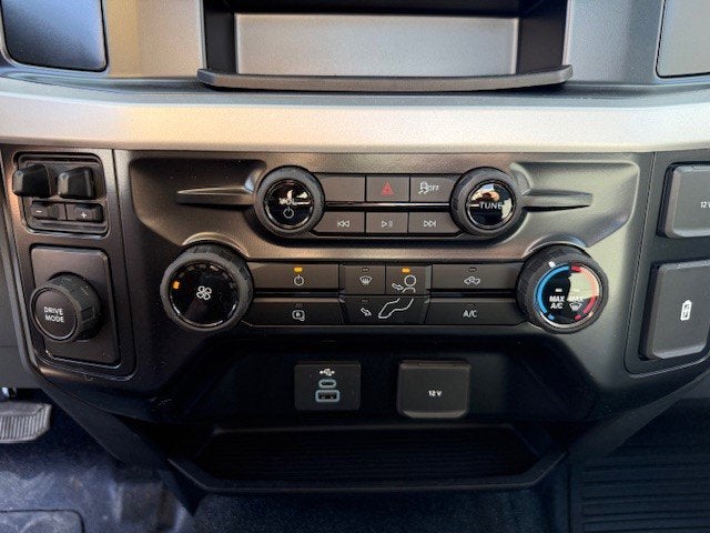 2026 Ford Super Duty F-250 SRW Service Body XL