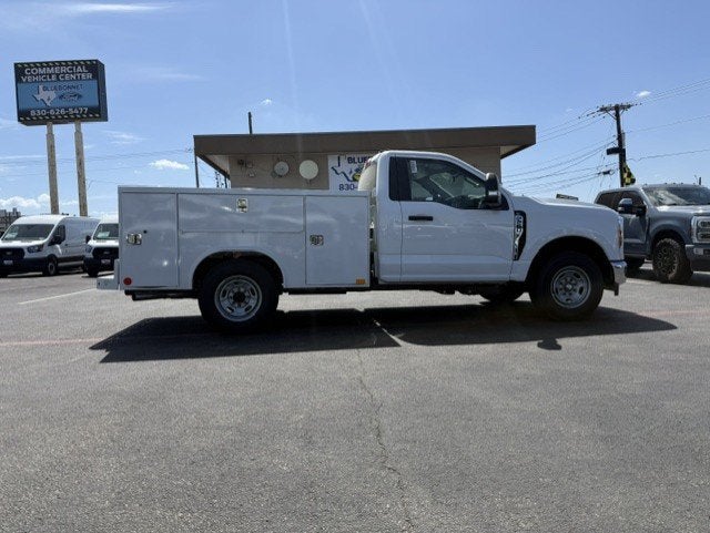 2026 Ford Super Duty F-250 SRW Service Body XL