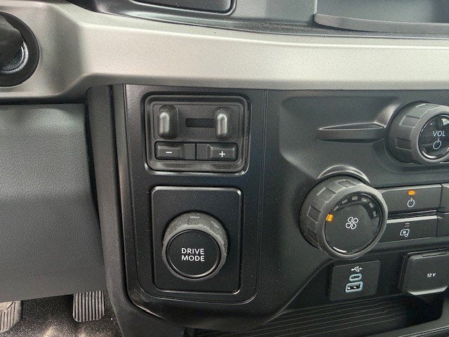 2026 Ford Super Duty F-250 SRW Service Body XL