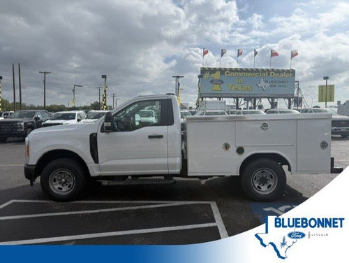 2027 Ford Super Duty F-250 SRW Service Body XL