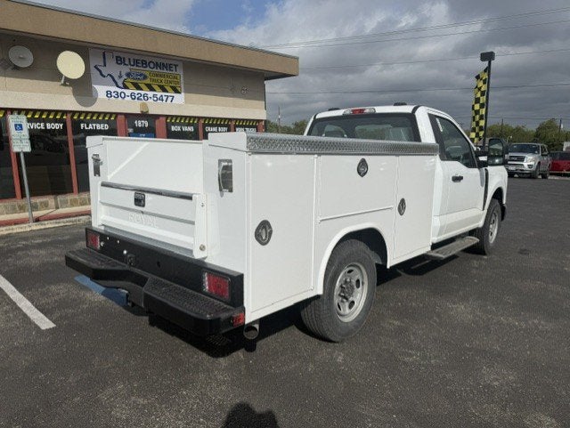 2027 Ford Super Duty F-250 SRW Service Body XL