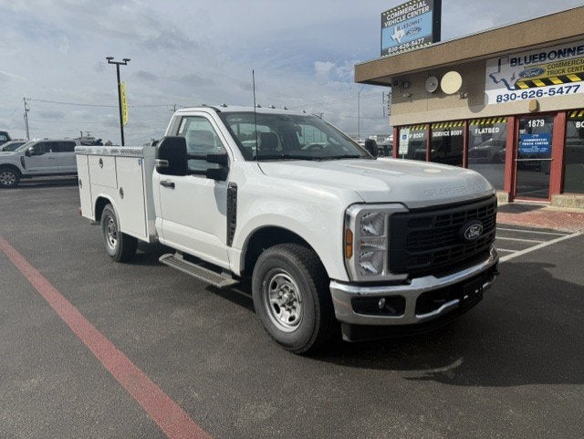 2027 Ford Super Duty F-250 SRW Service Body XL