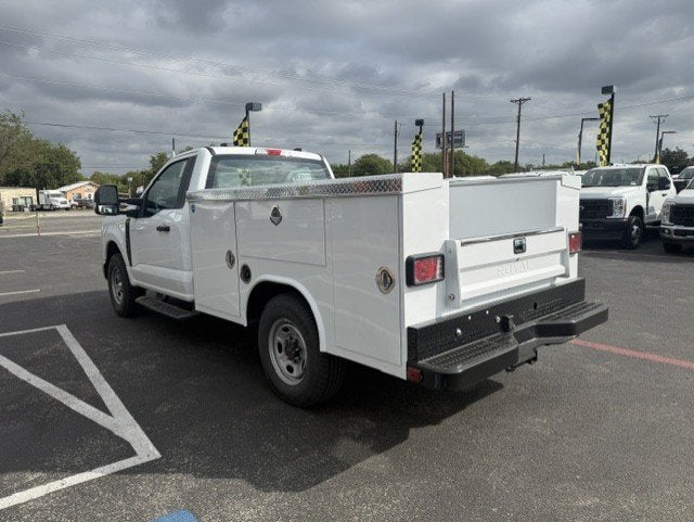 2027 Ford Super Duty F-250 SRW Service Body XL