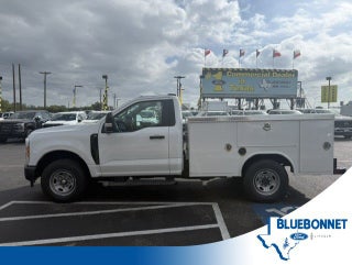 2027 Ford Super Duty F-250 SRW Service Body XL