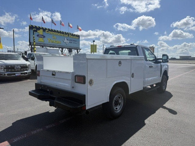 2027 Ford Super Duty F-250 SRW Service Body XL