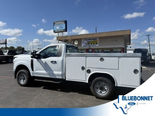 2027 Ford Super Duty F-250 SRW Service Body XL