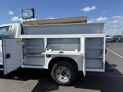 2027 Ford Super Duty F-250 SRW Service Body XL