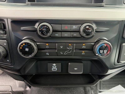 2026 Ford Super Duty F-550 DRW Flatbed XL