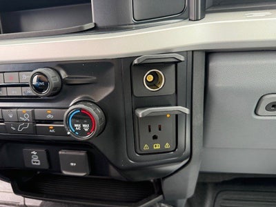 2026 Ford Super Duty F-550 DRW Flatbed XL