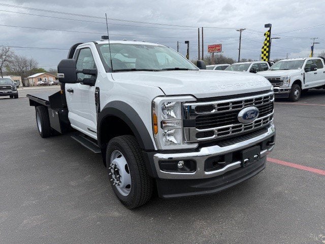 2026 Ford Super Duty F-550 DRW Flatbed XL