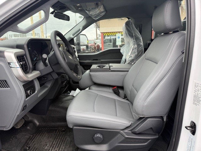 2026 Ford Super Duty F-550 DRW Flatbed XL