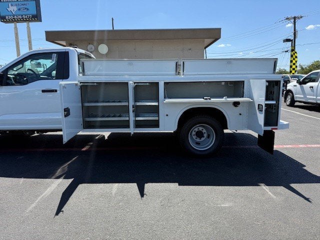 2025 Ford Super Duty F-350 DRW Service Body XL