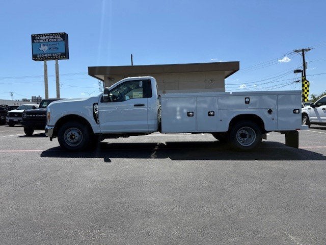 2025 Ford Super Duty F-350 DRW Service Body XL