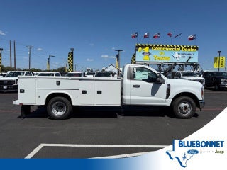 2025 Ford Super Duty F-350 DRW Service Body XL