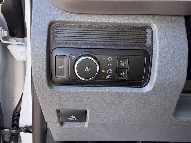 2026 Ford Super Duty F-350 DRW Flatbed XL