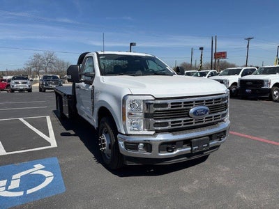 2026 Ford Super Duty F-350 DRW Flatbed XL