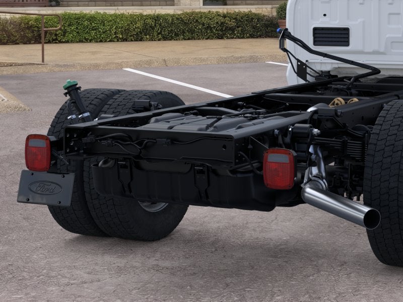 2026 Ford Super Duty F-550 DRW Flatbed XL