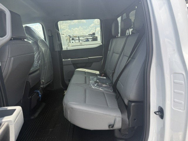 2026 Ford Super Duty F-550 DRW Flatbed XL