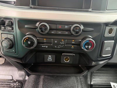 2026 Ford Super Duty F-550 DRW Flatbed XL