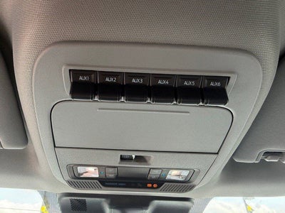 2026 Ford Super Duty F-550 DRW Flatbed XL