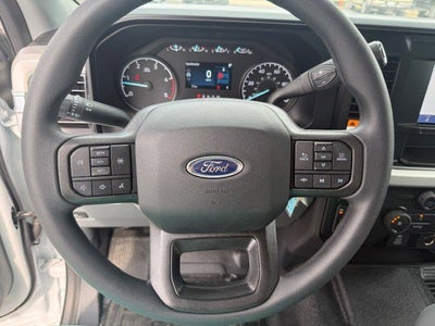 2026 Ford Super Duty F-550 DRW Flatbed XL