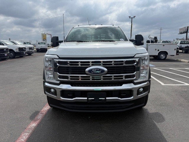 2026 Ford Super Duty F-550 DRW Flatbed XL