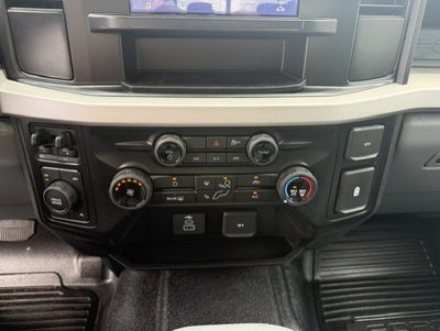 2027 Ford Super Duty F-550 DRW Chassis XL