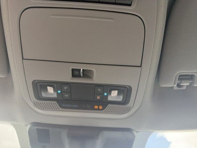 2027 Ford Super Duty F-550 DRW Chassis XL