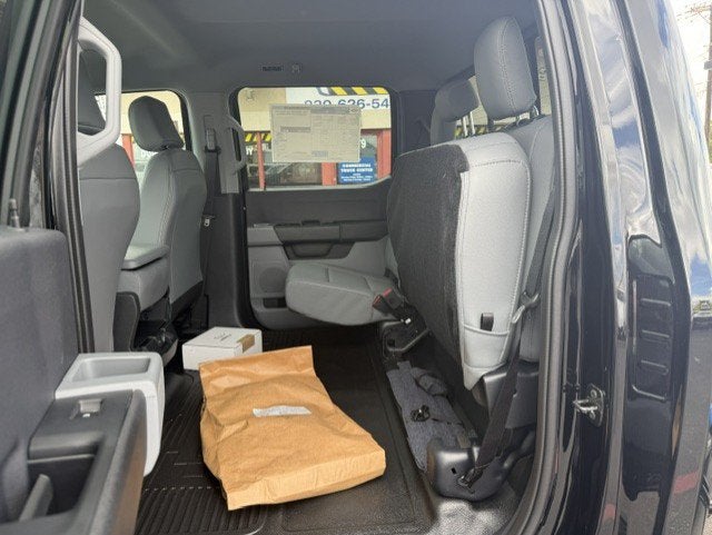 2027 Ford Super Duty F-550 DRW Chassis XL