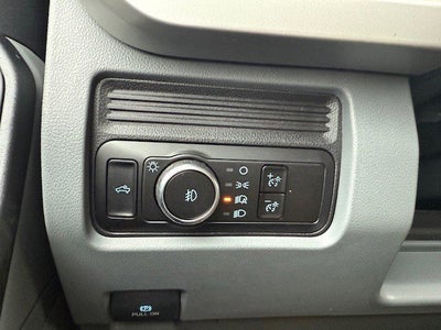 2026 Ford Super Duty F-550 DRW Flatbed XL